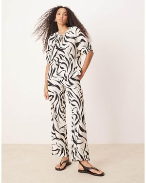 Vila Wide Leg Trouser Co-Ord - White