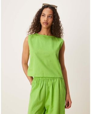 esmé studios Esmee Exclusive Linen Look Beach Crop Top - Green