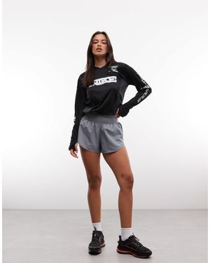 Nike – dri-fit – 2-in-1-shorts - Grau