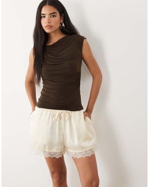 Kaiia Exclusive Elasticated Waist Lace Trim Satin Shorts - Purple