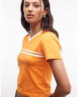 Reclaimed Vintage Baby-t-shirt mit v-ausschnitt - Orange
