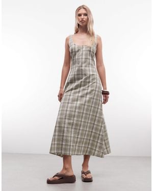 Collusion Scoop Neck Maxi Dress - White