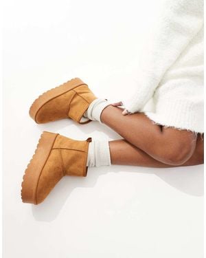 SEQWL Botas Color Camel Con Plataforma Plana De - Marrón