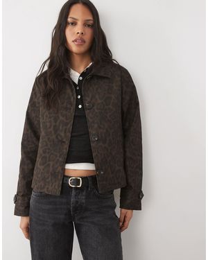 Threadbare Kurzer trenchcoat im leopardenmuster - Braun