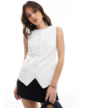 4th & Reckless Eyelet Lace Button Through Vest - White