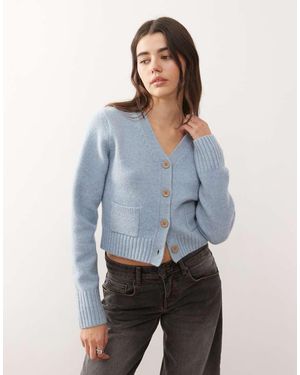 Monki Cárdigan Corto Azul Empolvado Con Bolsillos De Punto Compacto De