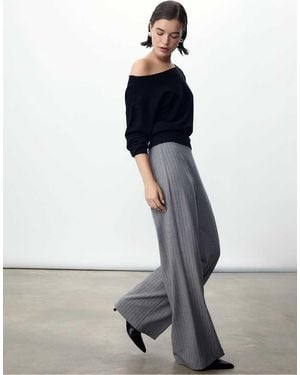 Stradivarius Loose-Fitting Smart Trousers - White
