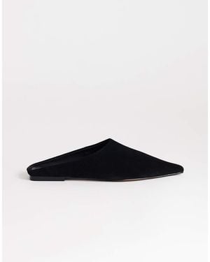 TOPSHOP Dawn Real Suede Flat Pointed Shoe - Black