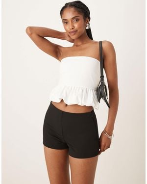 Abercrombie & Fitch Mid Rise Tailored Shorts - White