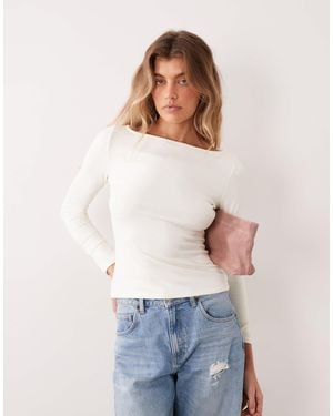 ASOS Superweiches oberteil mit rundhalsausschnitt und langen ärmeln - Weiß