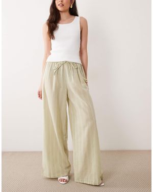 Wednesday's Girl – hose - Natur