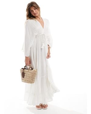South Beach Vestido Largo Con Mangas Kimono Y Acabado Metalizado De - Blanco