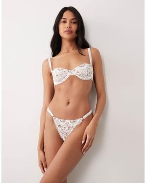 Wild Lovers Margot Lingerie Thong - Natural