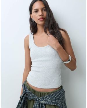 Abercrombie & Fitch Débardeur à encolure dégagée avec soutien-gorge intégré - gris