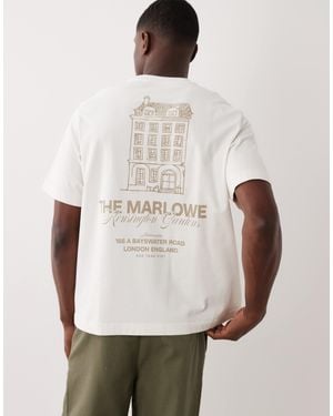Abercrombie & Fitch Marlowe - t-shirt à imprimé graphique au dos - Blanc