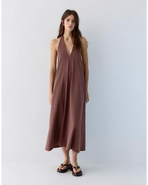 Pull&Bear – neckholder-midikleid - Braun
