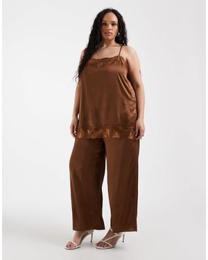 ASOS Asos design curve – jumpsuit aus satin und spitze - Braun
