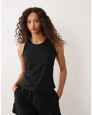 Sweaty Betty Runner's High Three Pocket Tank - Black