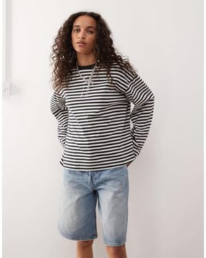 Monki – langärmliges, gestreiftes oversize-shirt - Blau