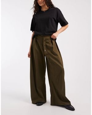 Daisy Street Mid Rise Wide Leg Pants With Asymmetric Buttons - Green