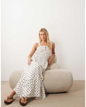 Miss Selfridge Polka Dot Seersucker Shirred Detail Maxi Dress - Natural