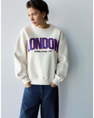 Pull&Bear Sweatshirt mit grafik und rundhalsausschnitt - Grau