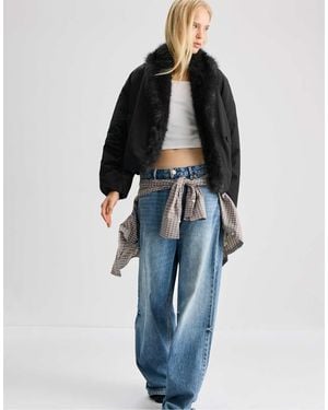 Stradivarius Giacca Imbottita Con Collo Sciallato - Blu