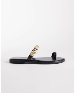 Glamorous Flat Sandals With Shells - White