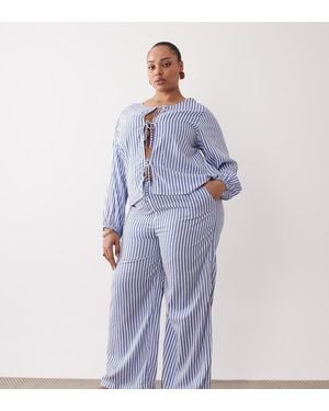 Esmee Curve Esmée Curve Tie Front Beach Trousers - Blue