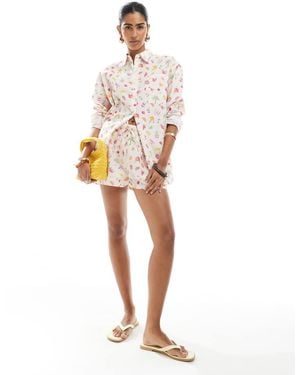 Miss Selfridge Shorts - White