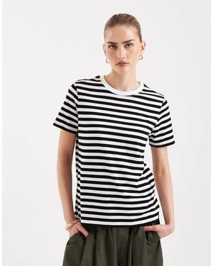 Pieces Short Sleeve Boxy T-shirt - Black
