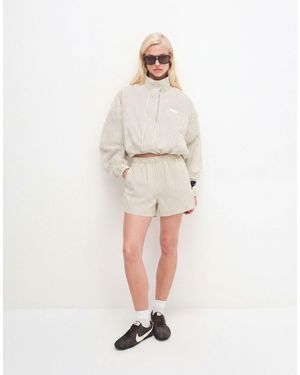 CERNUCCI Short d'ensemble en nylon à enfiler à rayures - beurre - Blanc