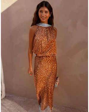 Never Fully Dressed Fawn - Marrone