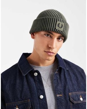 Fred Perry Gorro Verde De Canalé De Algodón De - Azul