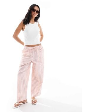 ASOS Petite Seersucker Pull On Barrel Leg Pants - Pink