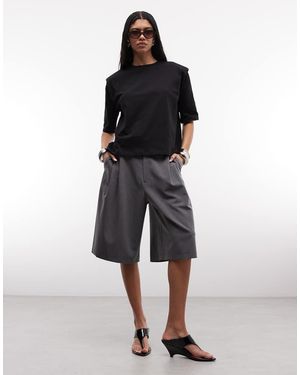 ASOS Regular-Fit T-Shirt Met Scherpe Schoudervullingen - Zwart