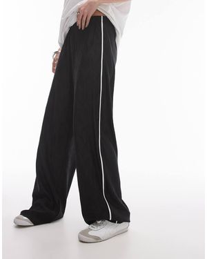 TOPSHOP Crinkle Plisse Side Stripe Trouser - White