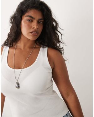 Brave Soul Brave Soul Curve Ribbed Scoop Neck Singlet Top - White