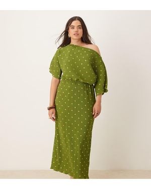 Never Fully Dressed Tilly Plisse Off Shoulder Midaxi Dress - Green