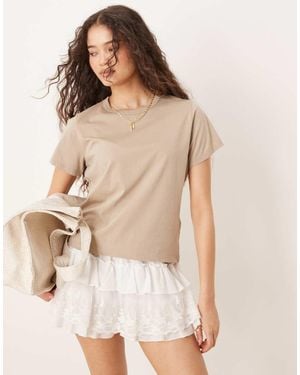 Abercrombie & Fitch Cropped T-Shirt - Natural