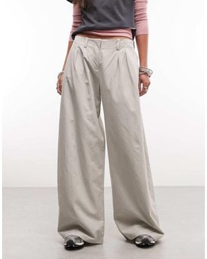 Weekday Super Wide Leg Pleated Trousers - Grey