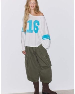 Stradivarius T-Shirt A Maniche Lunghe Con Scollo A Barchetta E Stampa - Verde