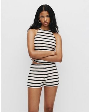 Pull&Bear – gestreifte strickshorts - Schwarz