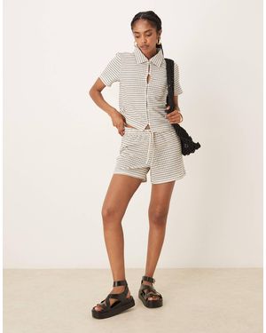 Aware Knitted Relaxed Short Co-ord - Natural