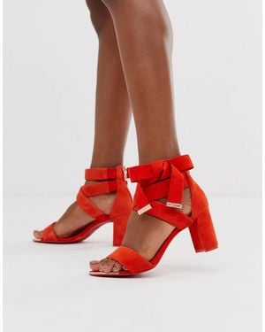 Ted Baker – Sandalen aus Wildleder mit Blockabsatz und Beinschnürung - Rot