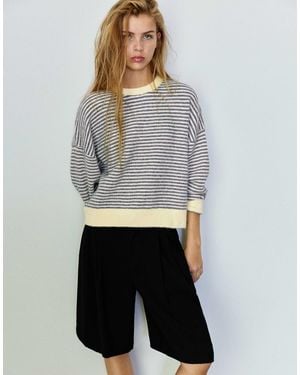 Pull&Bear Pull à rayures avec col contrasté - Blanc