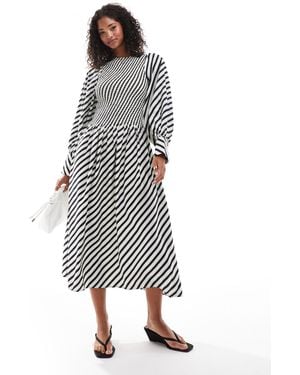 Y.A.S Yas Long Sleeve Smock Dress - White