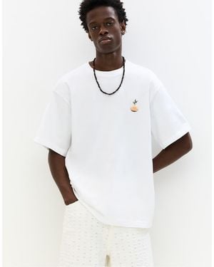 Pull&Bear T-Shirt Sporco Con Ricamo Di Vaso - Bianco