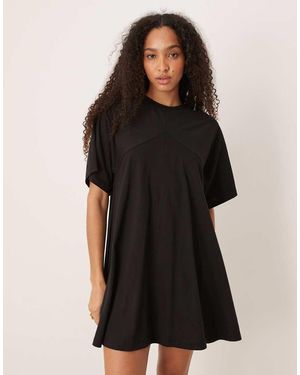 ASOS Mini Swingjurk Met T-Shirtmodel En Franjes Op De Rug - Zwart