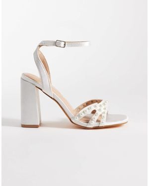 SEQWL Clark Pearl Embellished Block Heeled Sandal - White